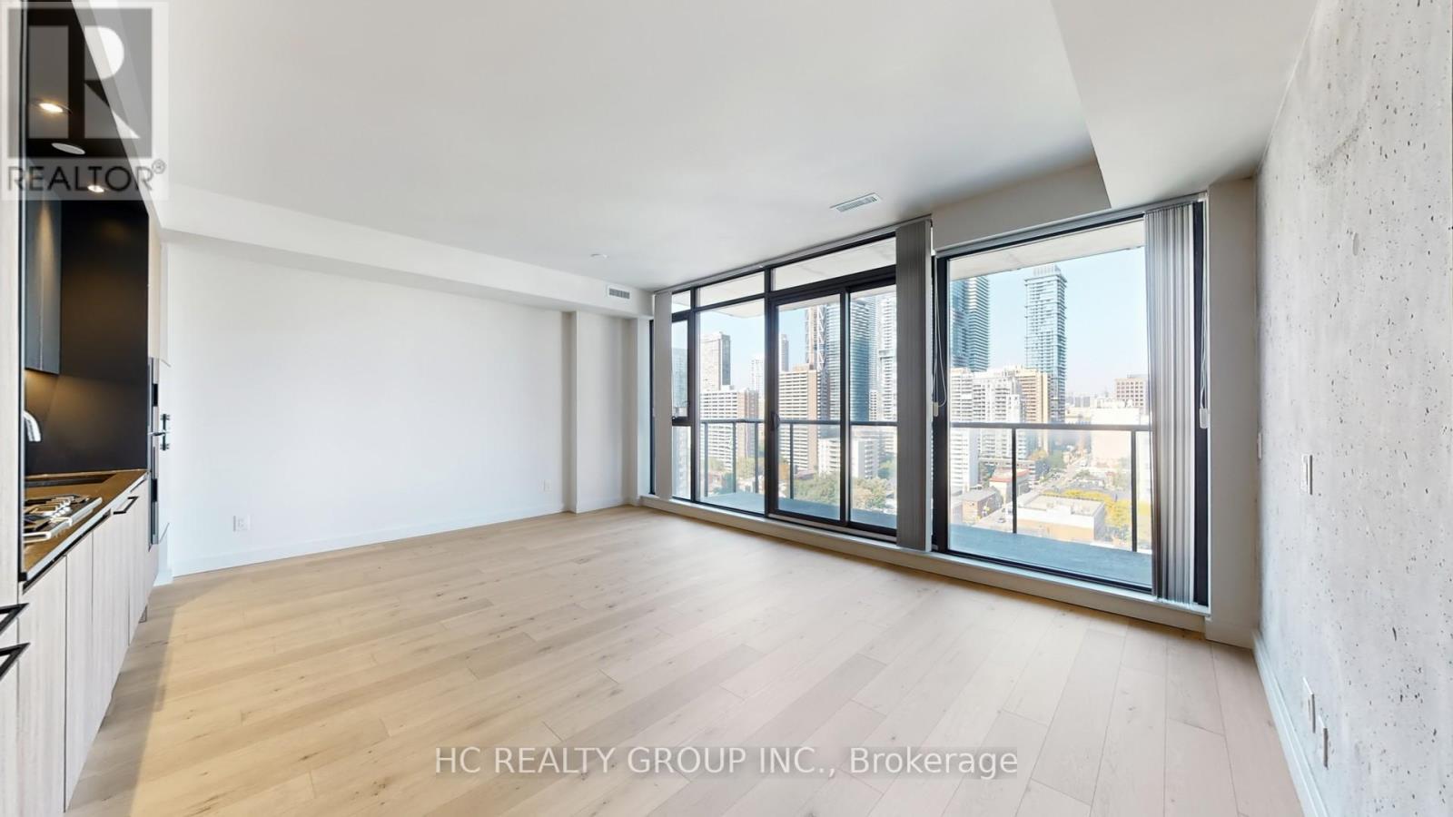 1605 - 81 Wellesley Street E, Toronto, ON - Indoor Photo Showing Other Room