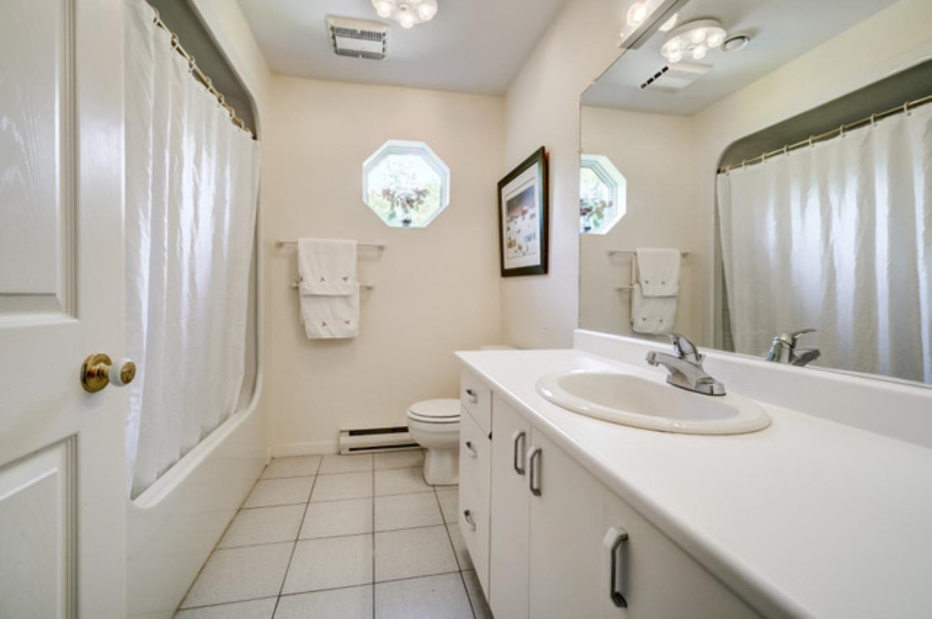 Bathroom - 189 Ch. Wheeler, Mont-Tremblant, QC - Indoor Photo Showing Bathroom