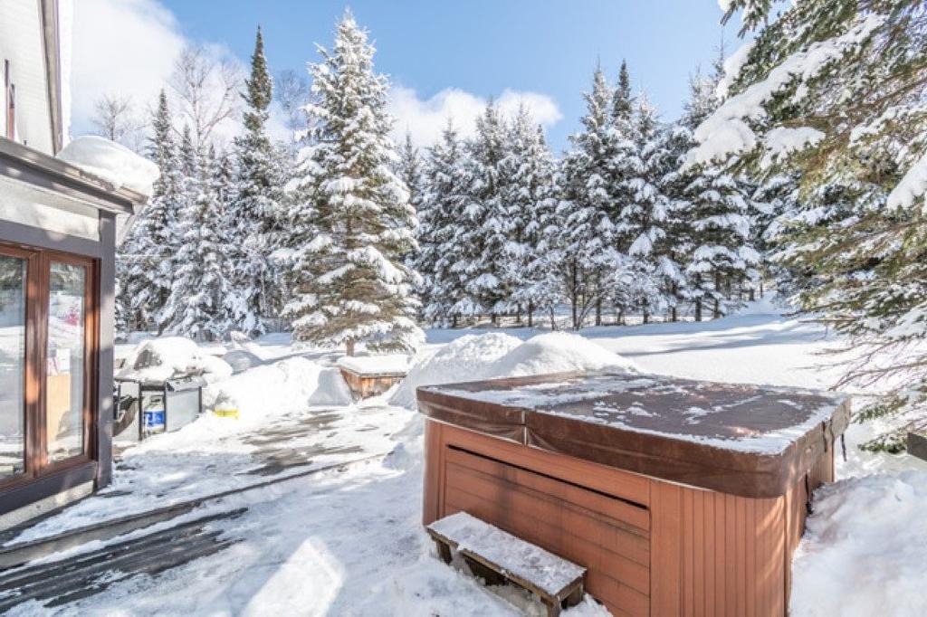 Hot tub - 189 Ch. Wheeler, Mont-Tremblant, QC - Outdoor