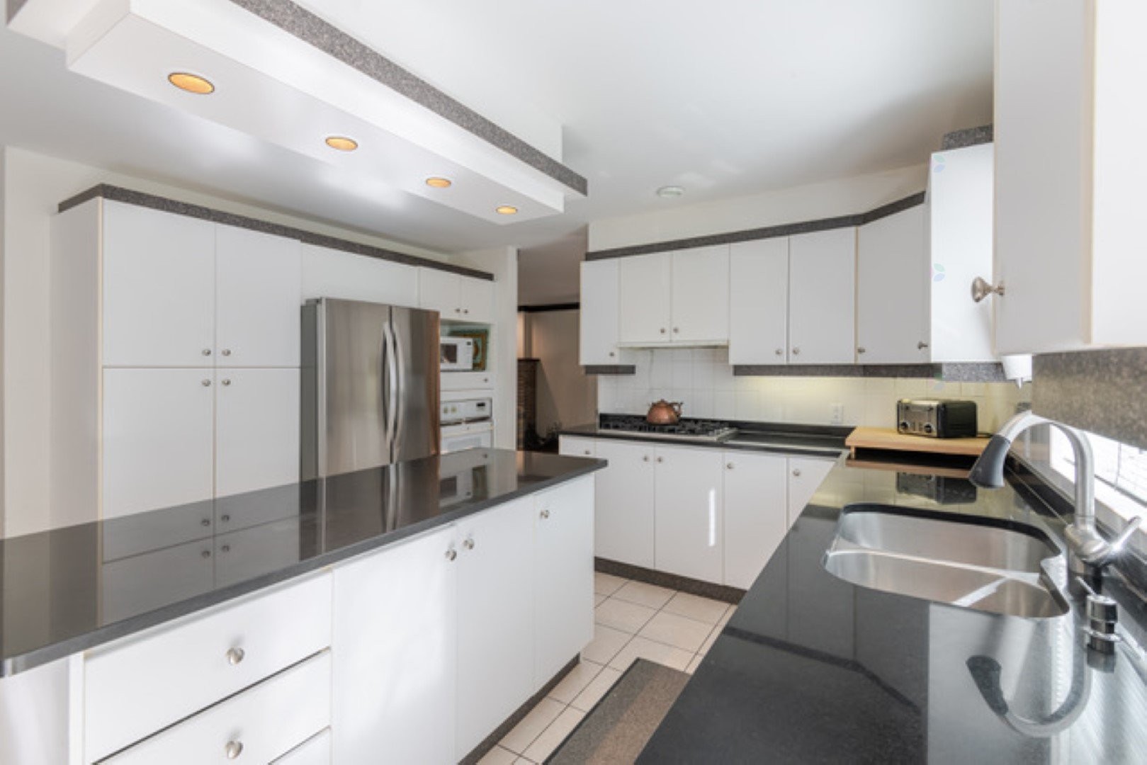 Kitchen - 189 Ch. Wheeler, Mont-Tremblant, QC - Indoor Photo Showing Kitchen With Double Sink With Upgraded Kitchen