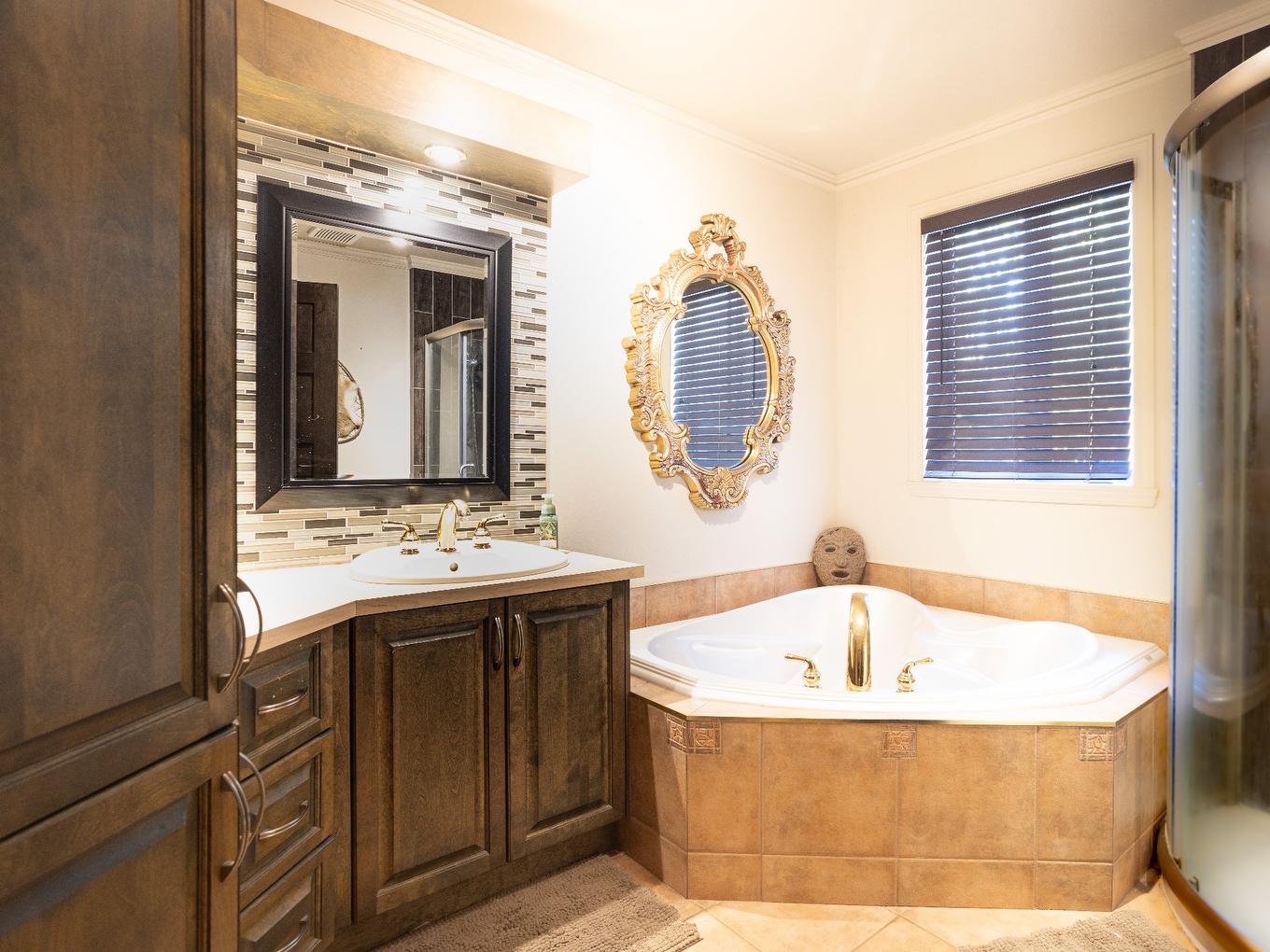 Autre - 6015 Rue Des Mélèzes, Vaudreuil-Dorion, QC - Indoor Photo Showing Bathroom