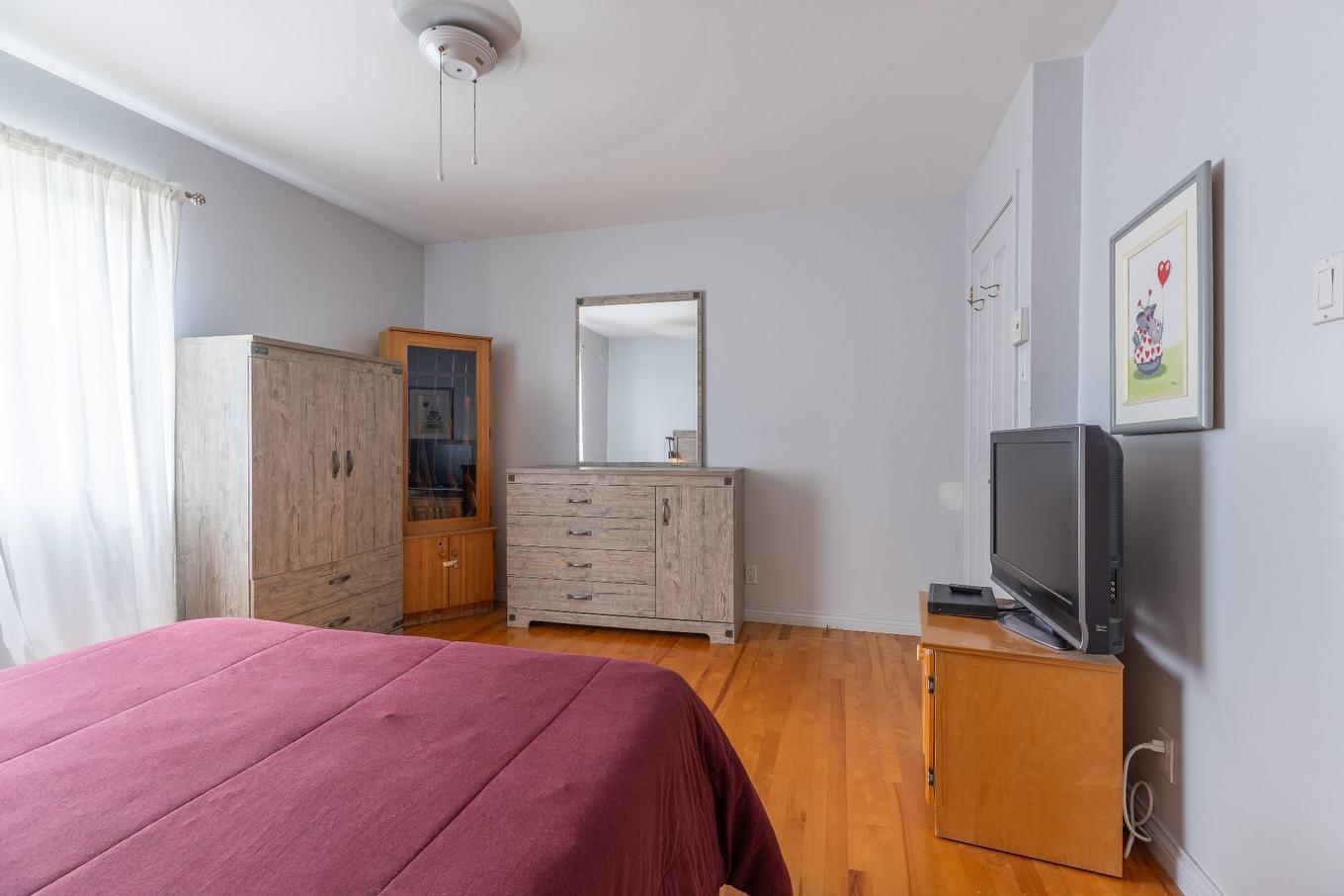 Chambre à coucher principale - 951 Rue Brassard, Saint-Michel-Des-Saints, QC - Indoor Photo Showing Bedroom