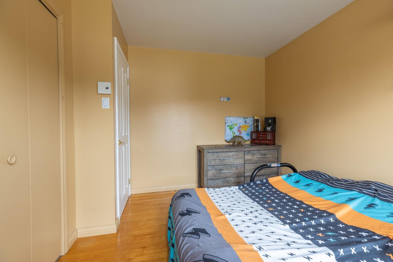 Chambre à coucher - 951 Rue Brassard, Saint-Michel-Des-Saints, QC - Indoor Photo Showing Bedroom