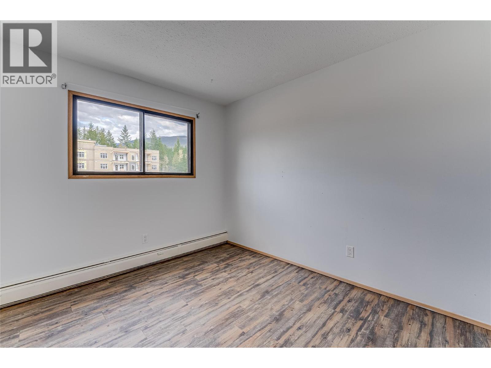 409 Main Street Unit# 206, Sicamous, BC - Indoor Photo Showing Other Room