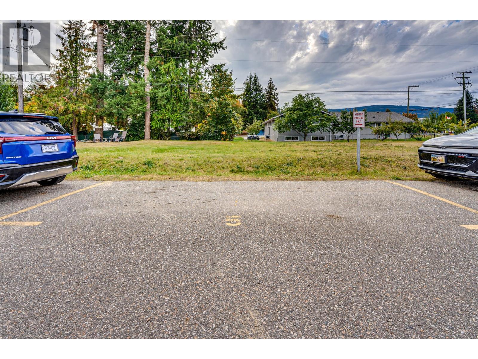 409 Main Street Unit# 206, Sicamous, BC - Outdoor