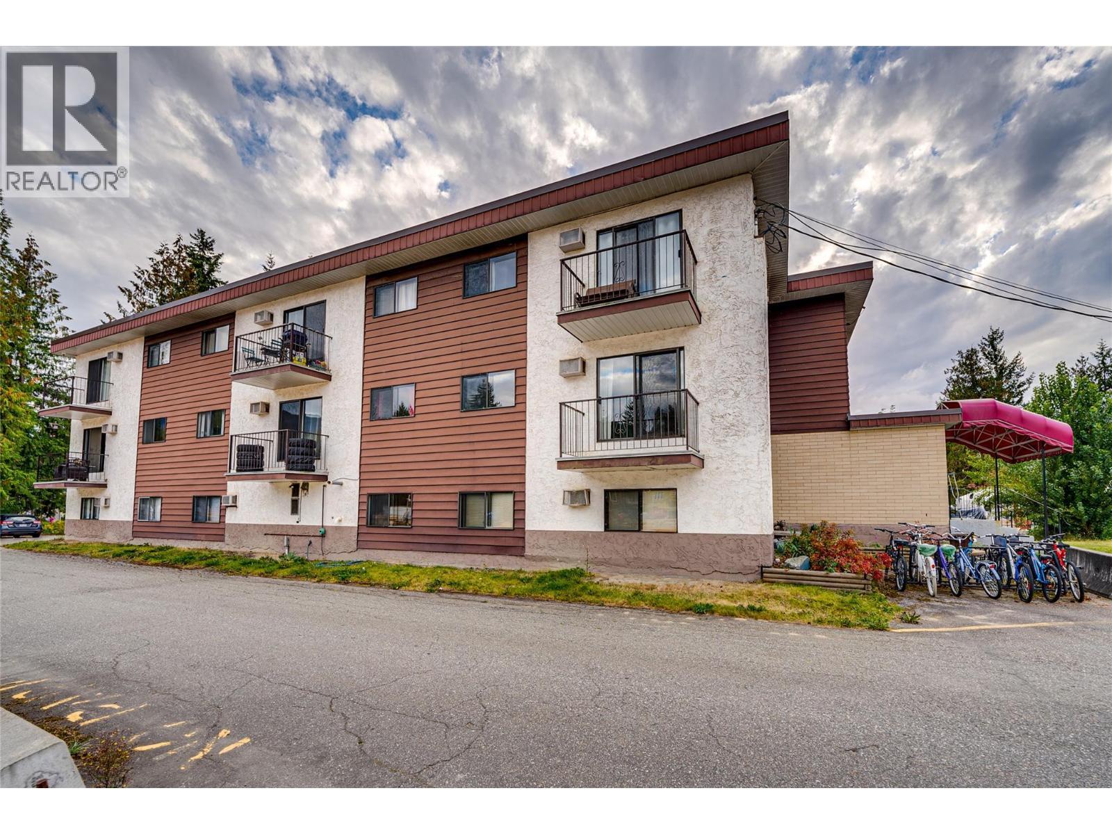 409 Main Street Unit# 206, Sicamous, BC - Outdoor With Balcony With Facade