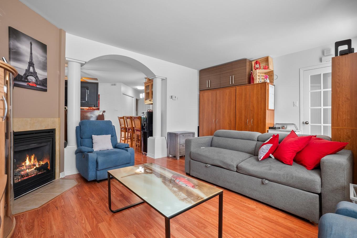 Salon - 2160 Rue Marianne-Baby, Chambly, QC - Indoor Photo Showing Living Room With Fireplace