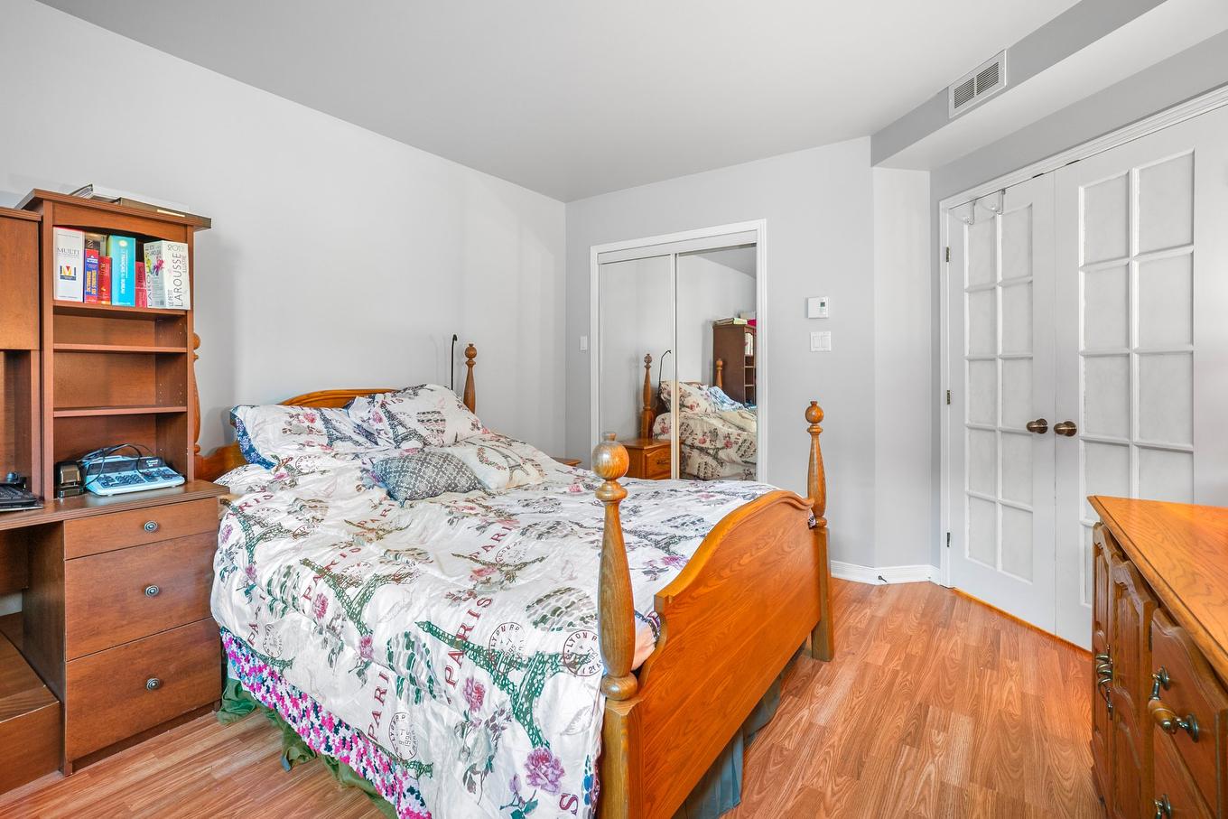 Chambre à coucher principale - 2160 Rue Marianne-Baby, Chambly, QC - Indoor Photo Showing Bedroom