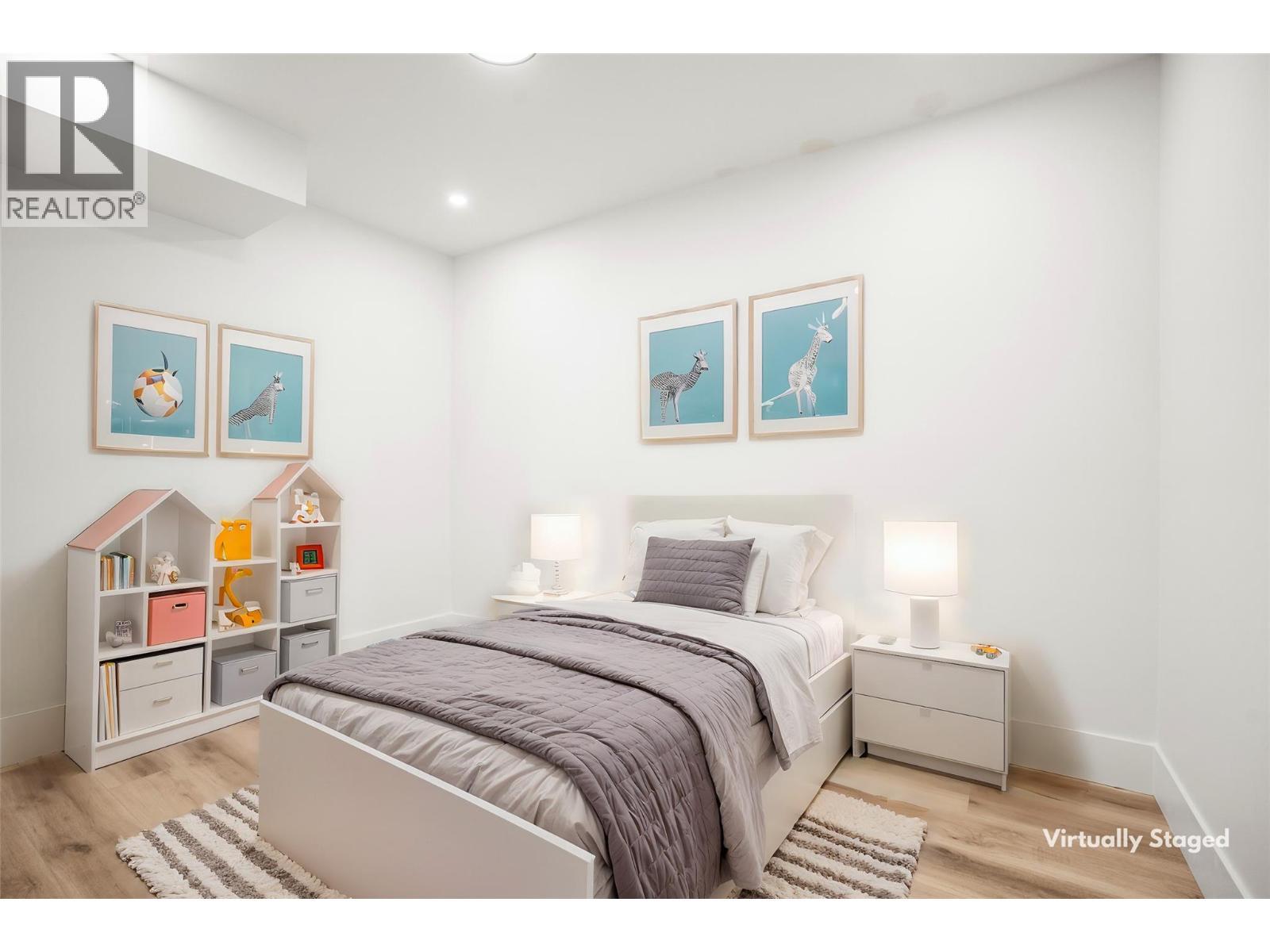 8948 Tavistock Road, Vernon, BC - Indoor Photo Showing Bedroom