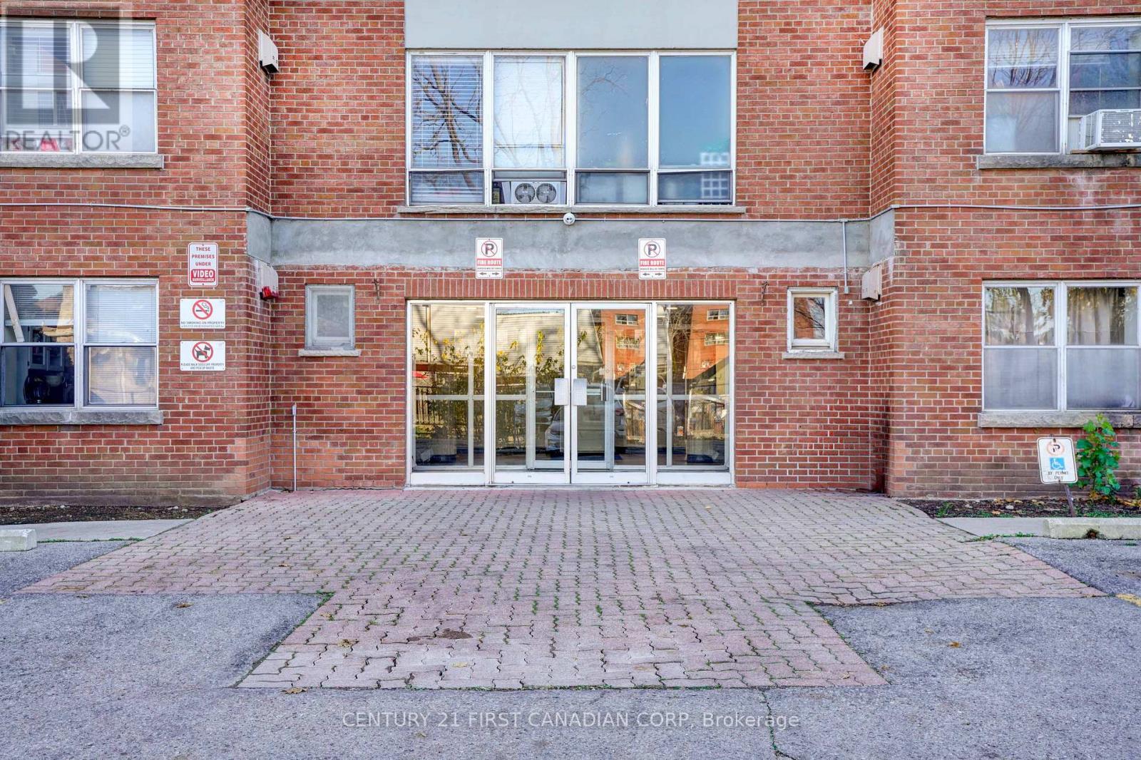 108 - 75 High Street, London South (South F), ON - Outdoor With Exterior