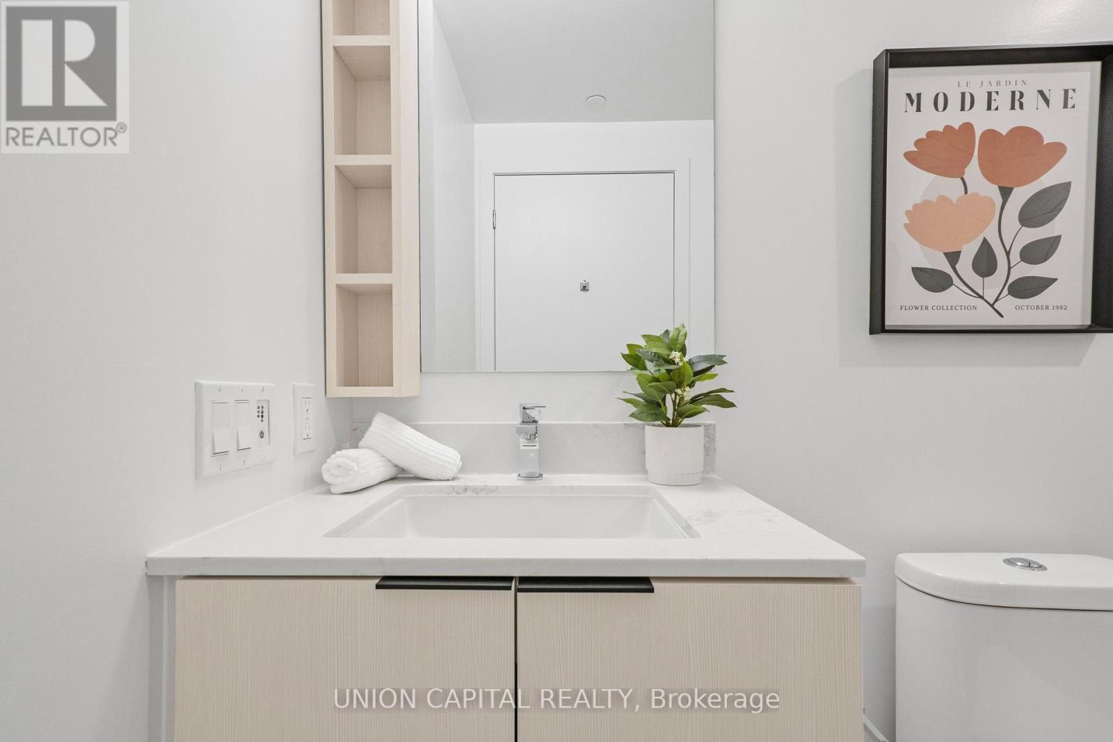3517 - 82 Dalhousie Street, Toronto, ON - Photo Showing Bathroom