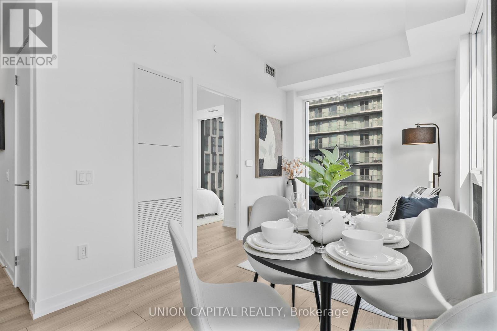 3517 - 82 Dalhousie Street, Toronto, ON - Indoor Photo Showing Dining Room