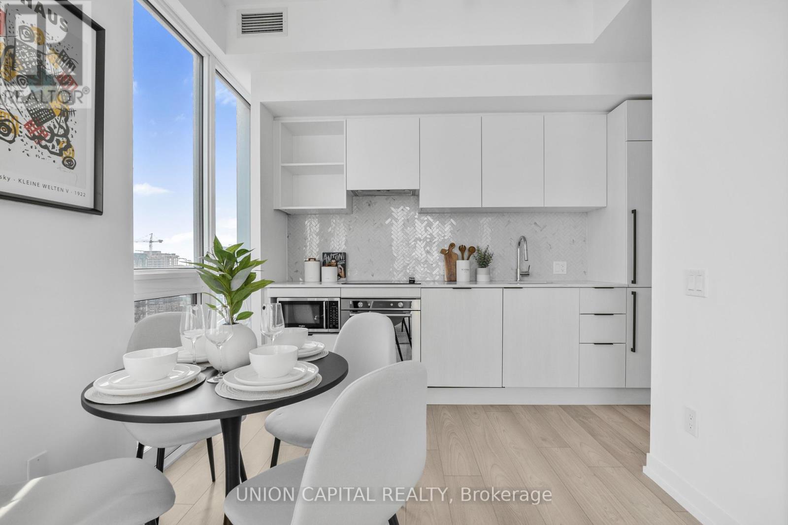 3517 - 82 Dalhousie Street, Toronto, ON - Indoor Photo Showing Dining Room