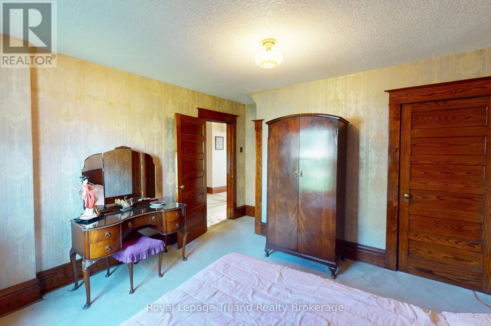 144 Huron Street, Zorra (Embro), ON - Indoor Photo Showing Bedroom
