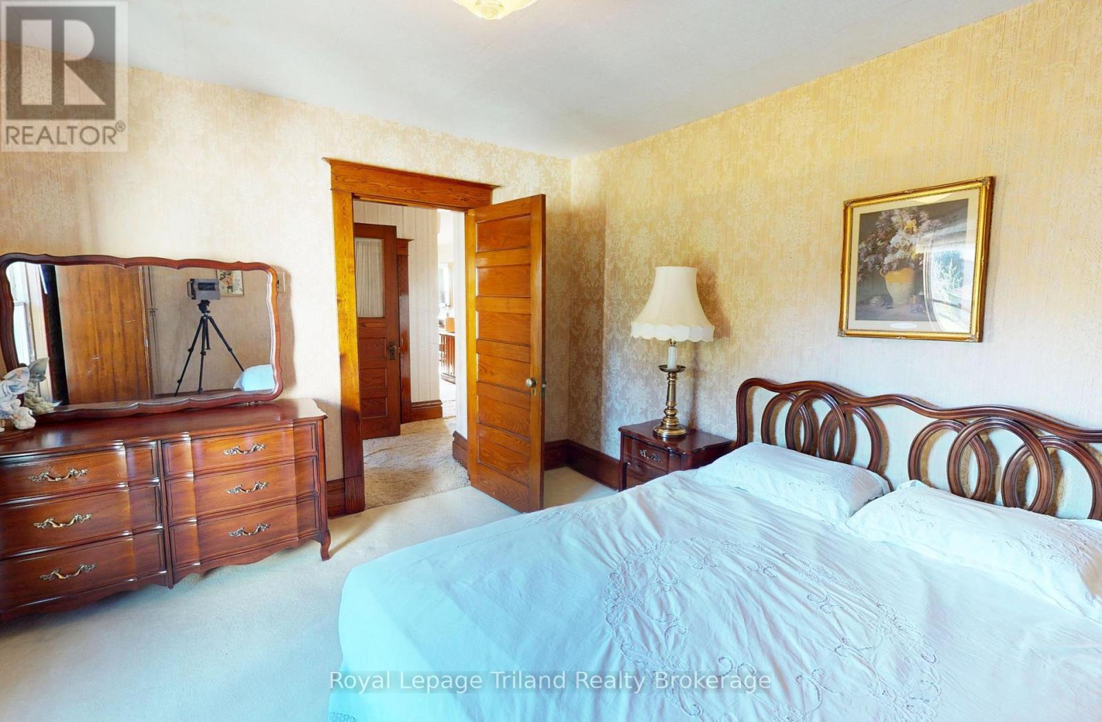 144 Huron Street, Zorra (Embro), ON - Indoor Photo Showing Bedroom