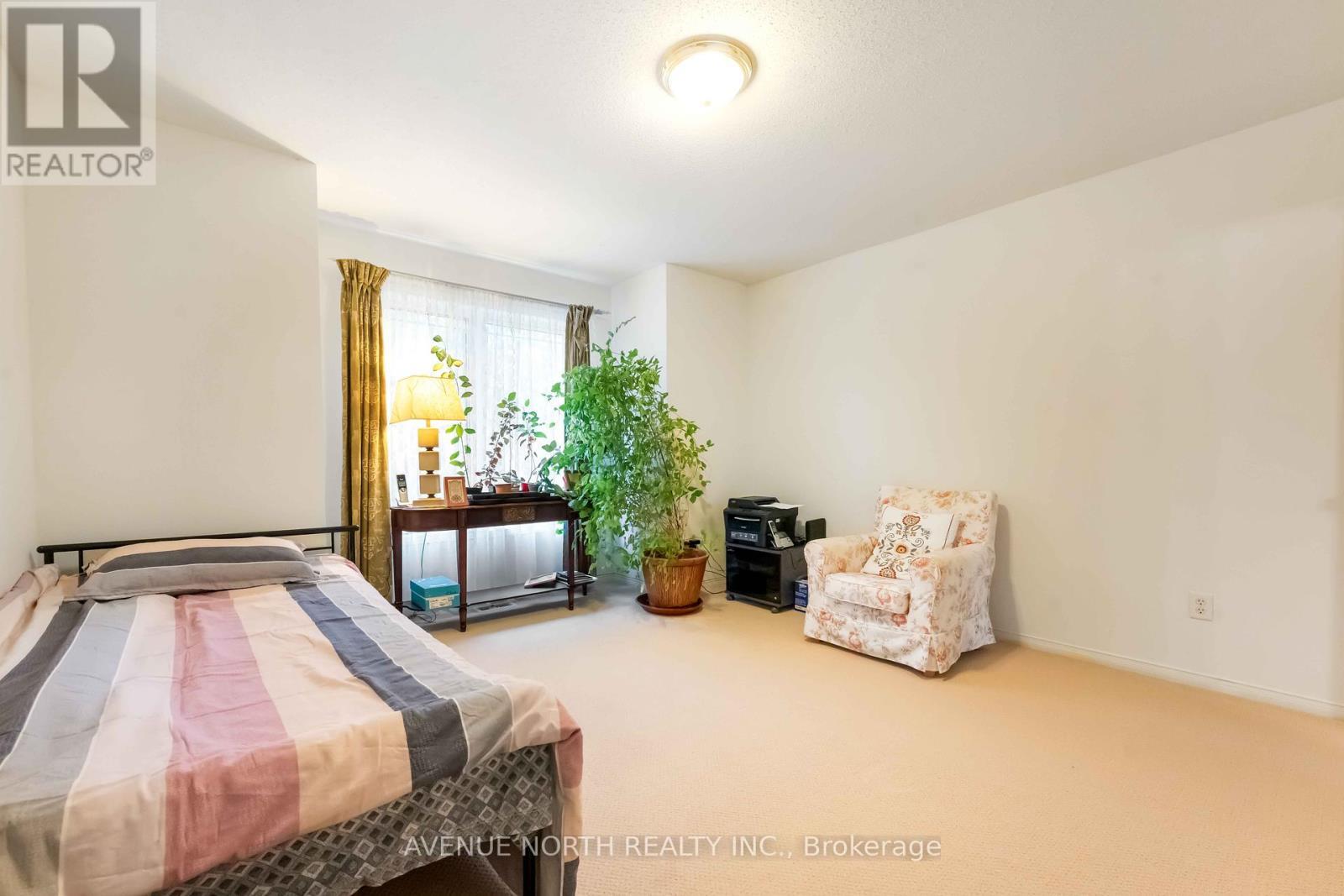 23 Hearthstone Place, Ottawa, ON - Indoor Photo Showing Bedroom