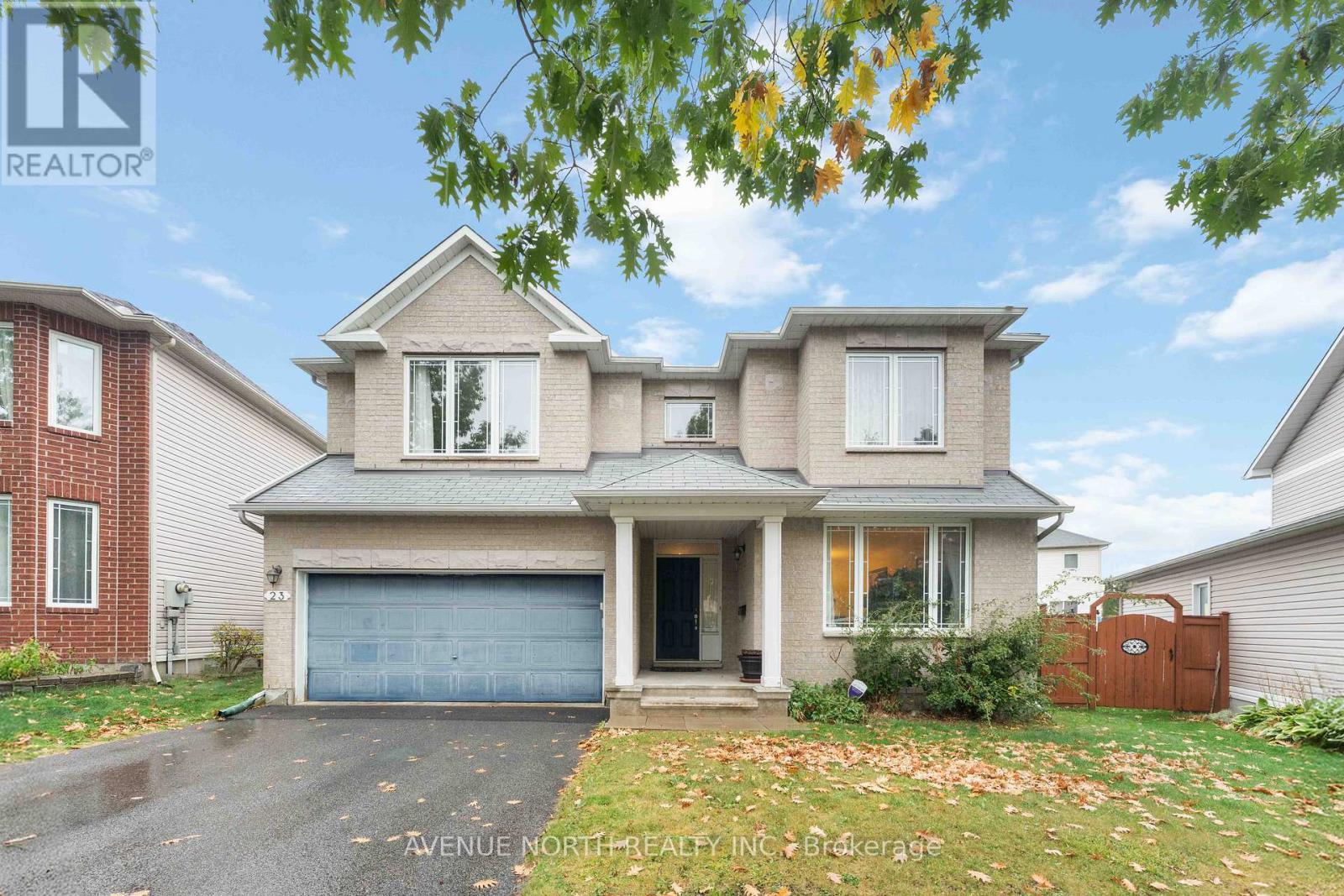 23 Hearthstone Place, Ottawa, ON - Outdoor With Facade