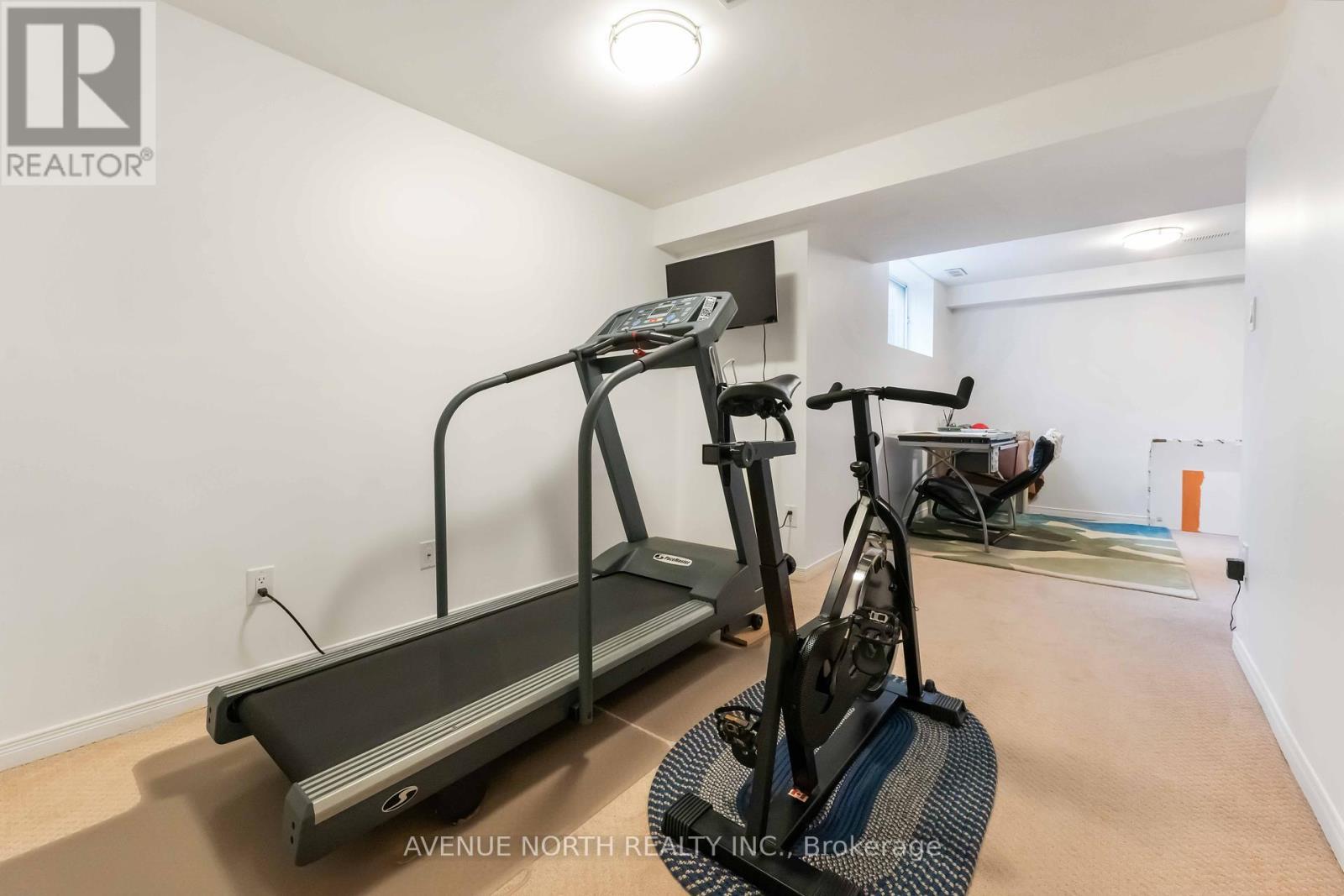 23 Hearthstone Place, Ottawa, ON - Indoor Photo Showing Gym Room