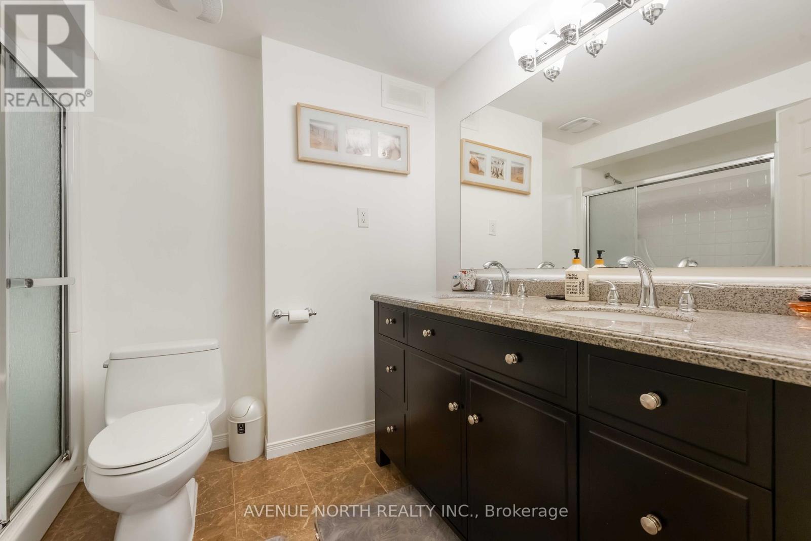 23 Hearthstone Place, Ottawa, ON - Indoor Photo Showing Bathroom