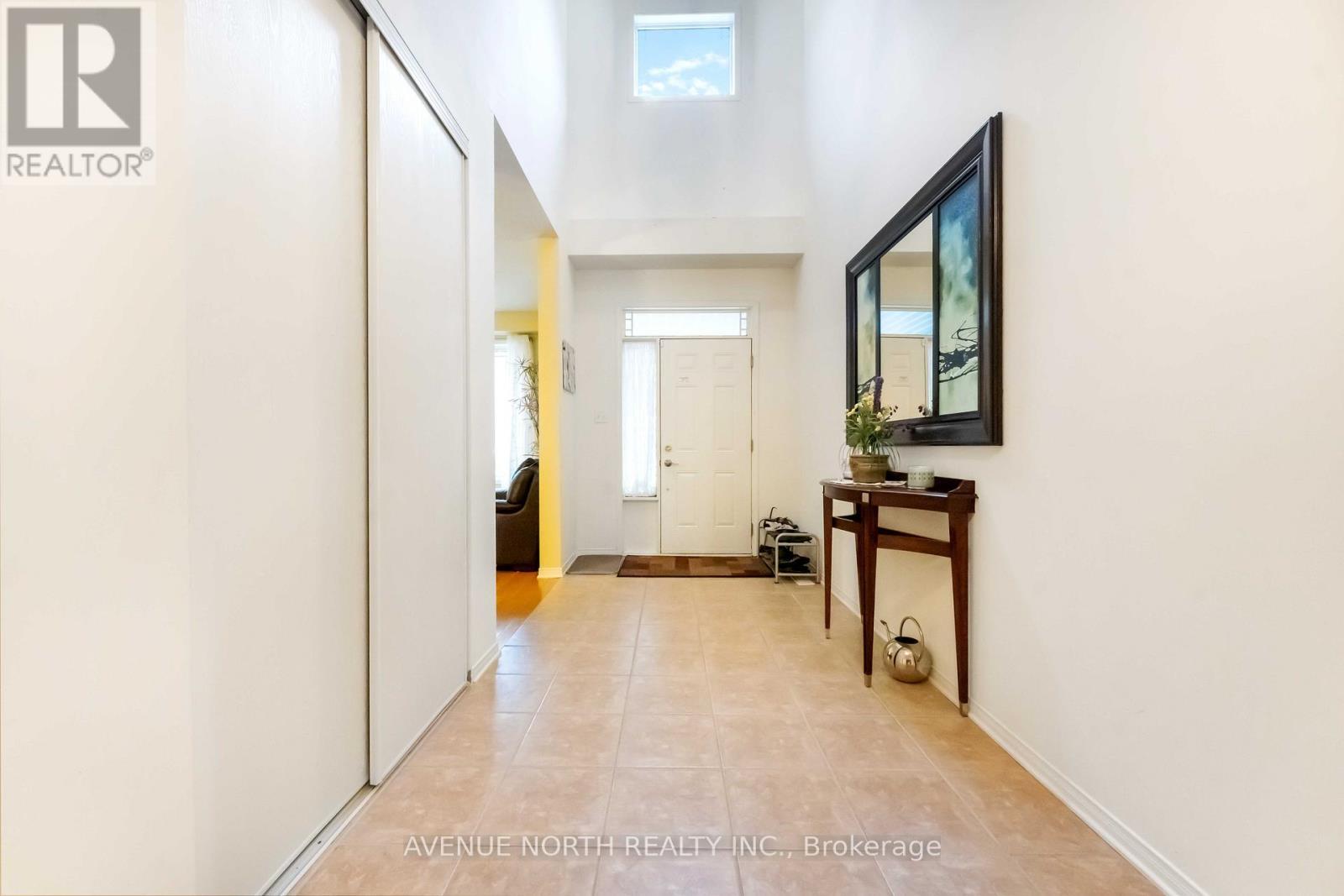 23 Hearthstone Place, Ottawa, ON - Indoor Photo Showing Other Room