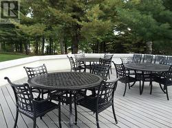 Outdoor dining for BBQ time -