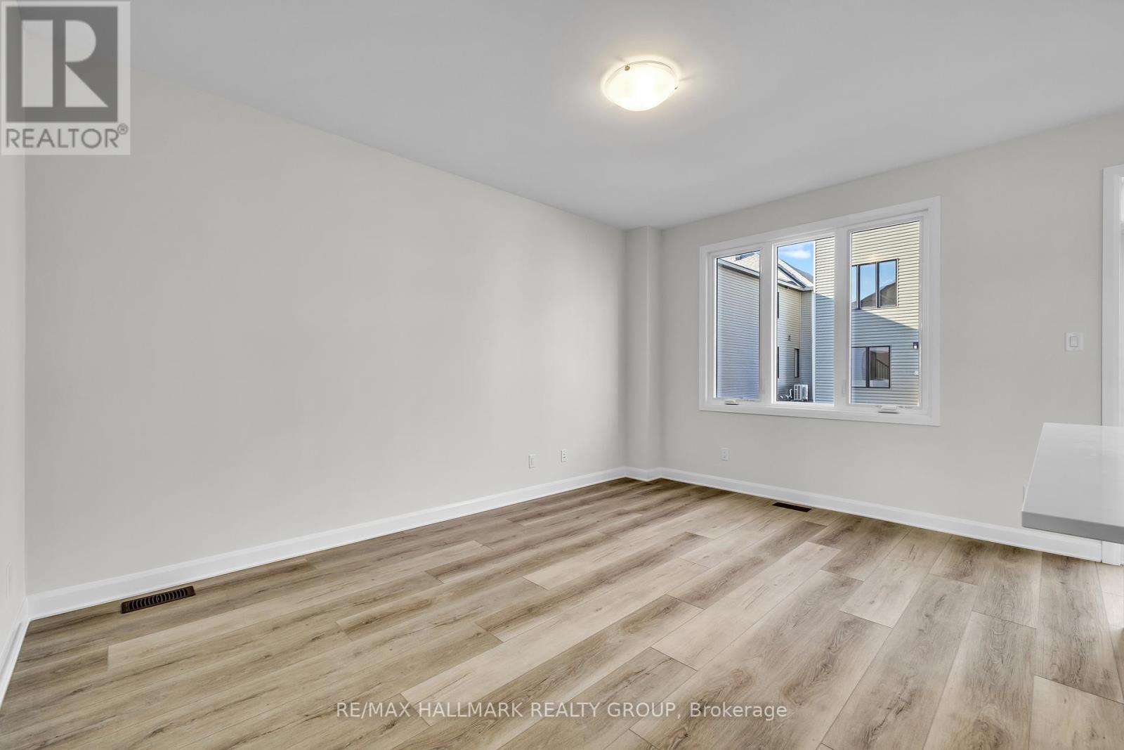 2526 Esprit Drive, Ottawa, ON - Indoor Photo Showing Other Room