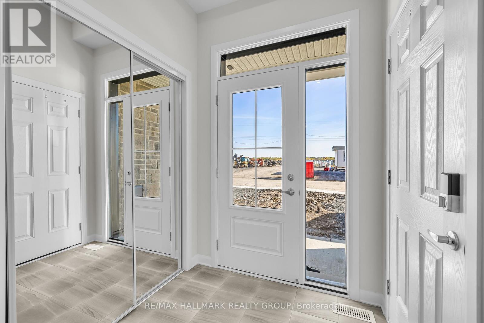 2526 Esprit Drive, Ottawa, ON - Indoor Photo Showing Other Room