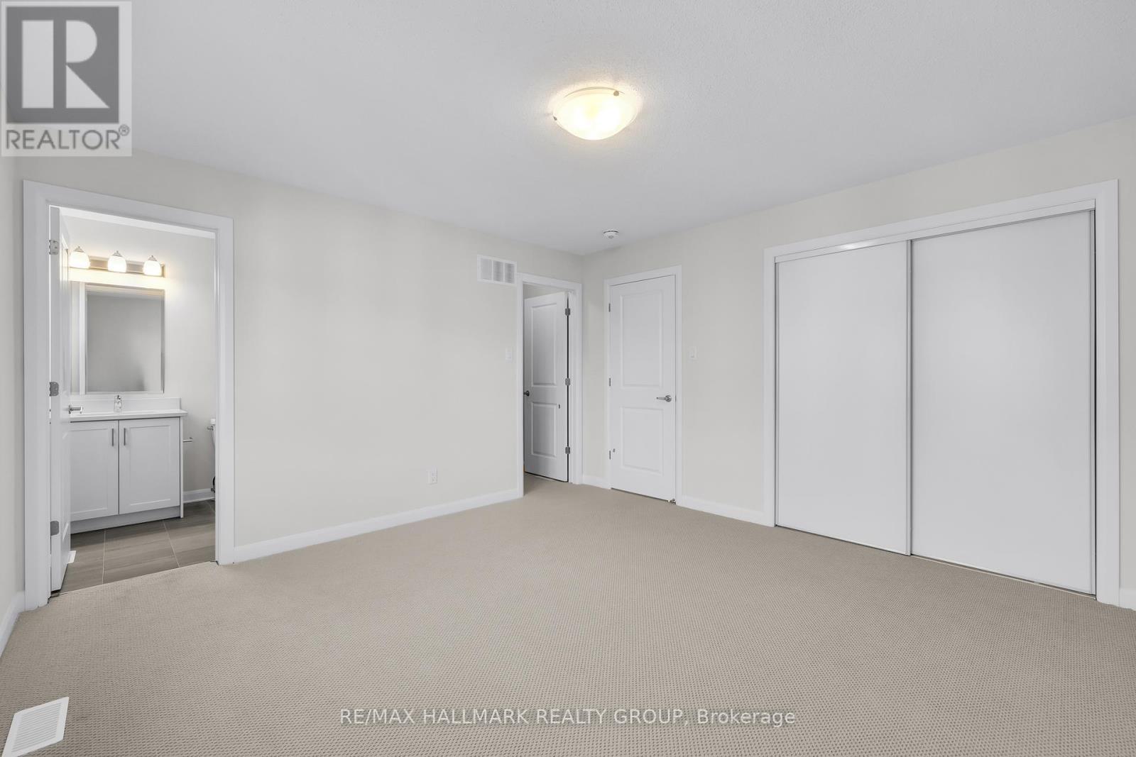 2526 Esprit Drive, Ottawa, ON - Indoor Photo Showing Other Room