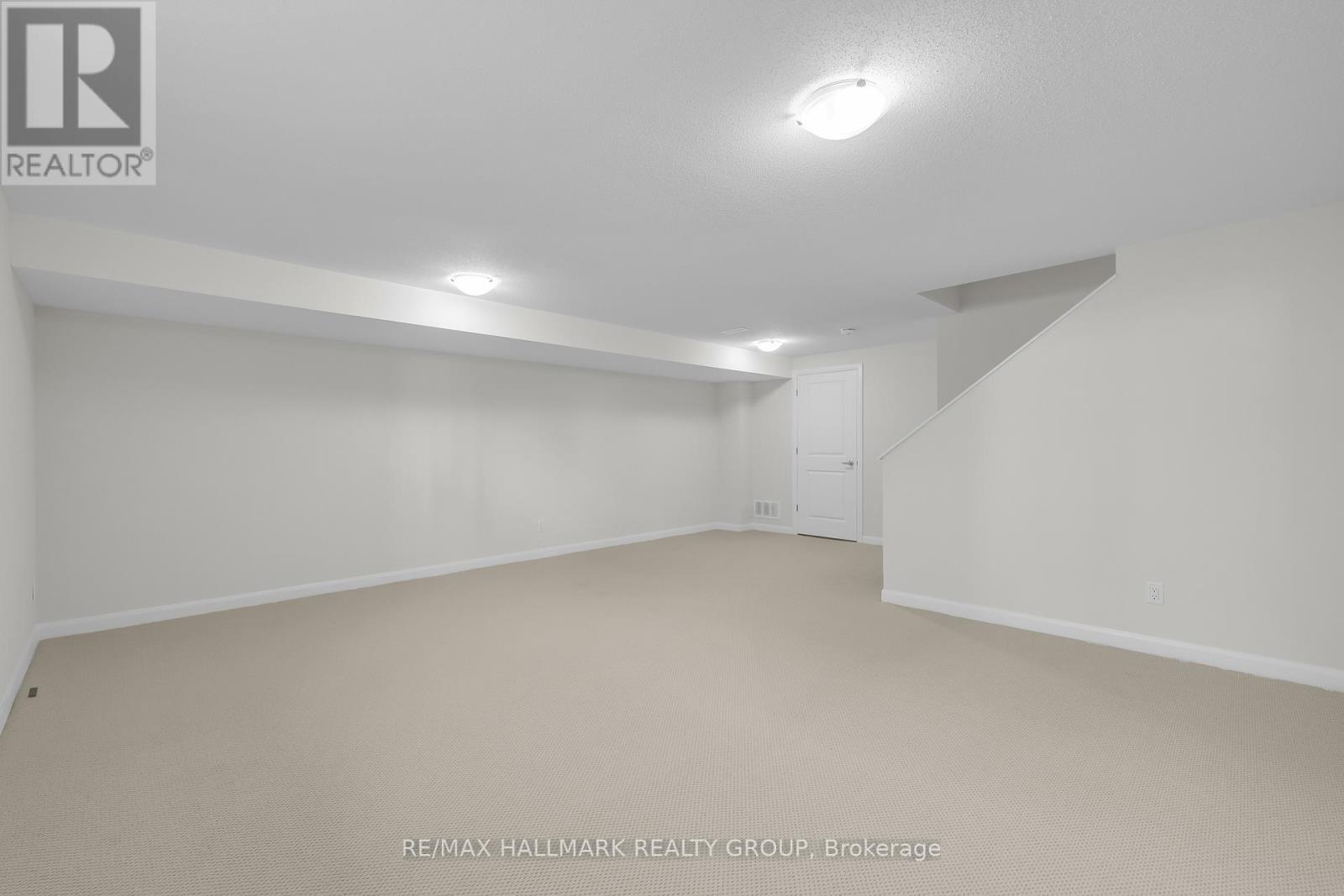 2526 Esprit Drive, Ottawa, ON - Indoor Photo Showing Other Room