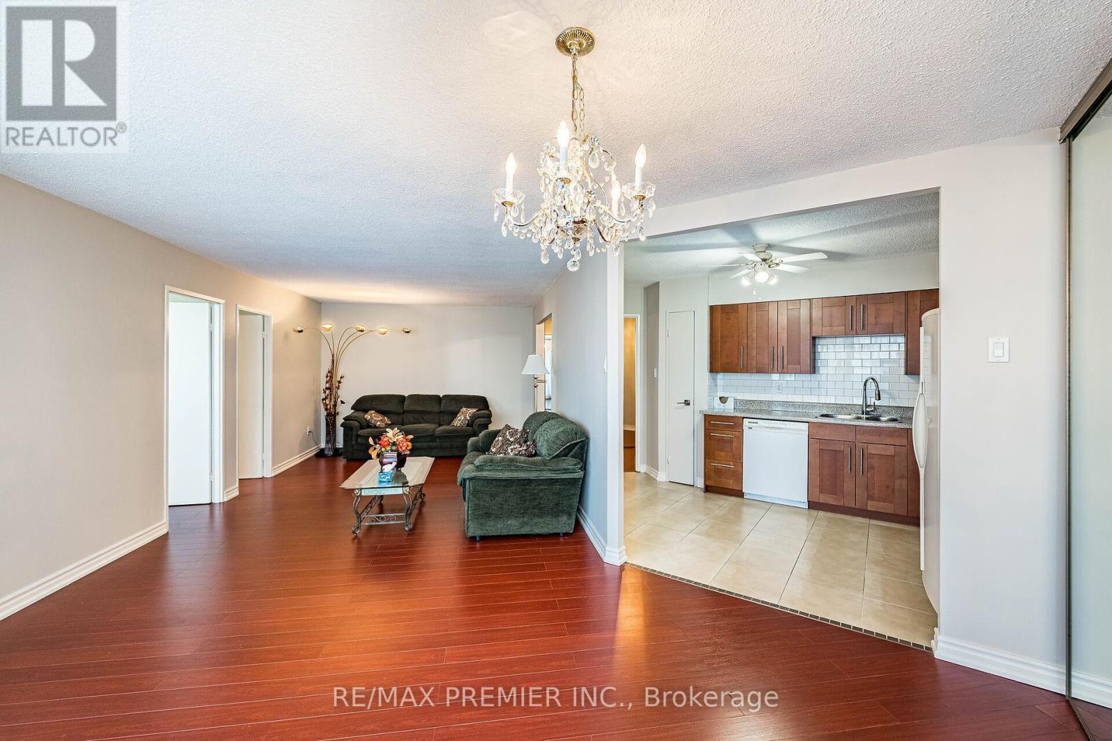 2308 - 75 Graydon Hall Drive, Toronto, ON - Indoor