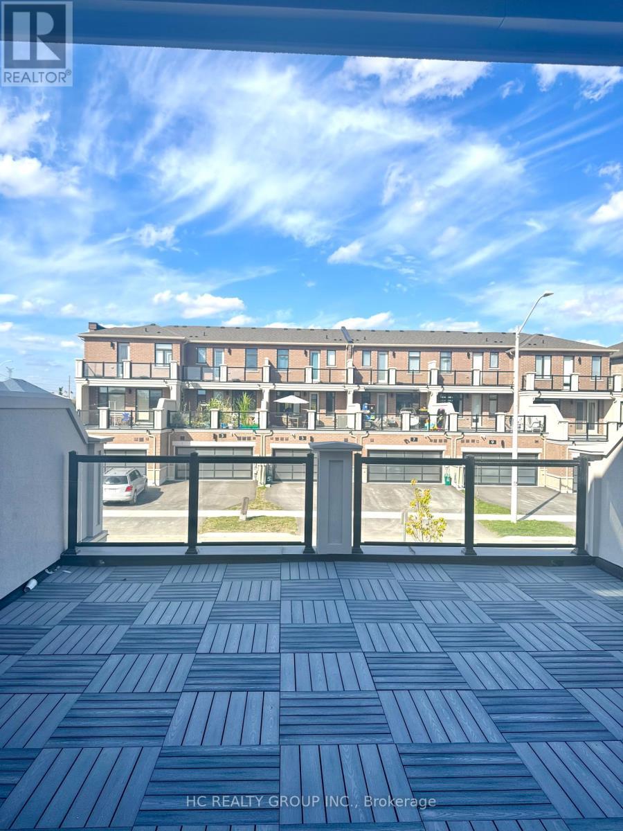 112 Robert Eaton Avenue W, Markham, ON - Outdoor