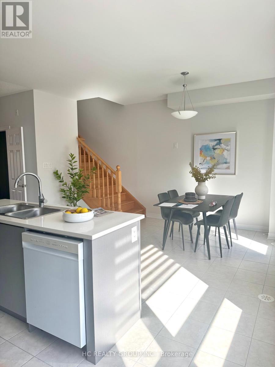 112 Robert Eaton Avenue W, Markham, ON - Indoor