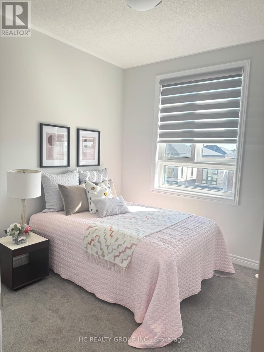 112 Robert Eaton Avenue W, Markham, ON - Indoor Photo Showing Bedroom