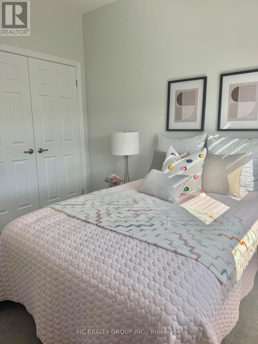 112 Robert Eaton Avenue W, Markham, ON - Indoor Photo Showing Bedroom