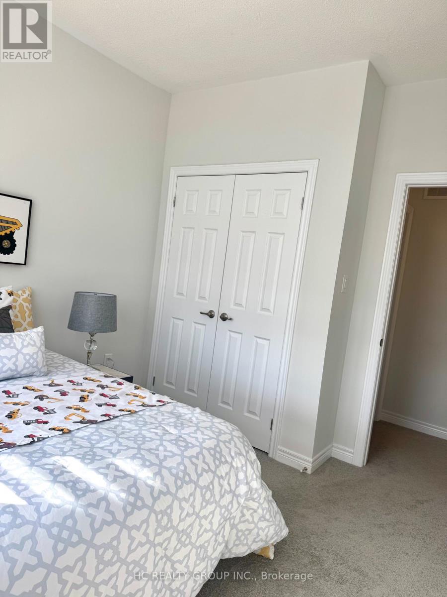 112 Robert Eaton Avenue W, Markham, ON - Indoor Photo Showing Bedroom