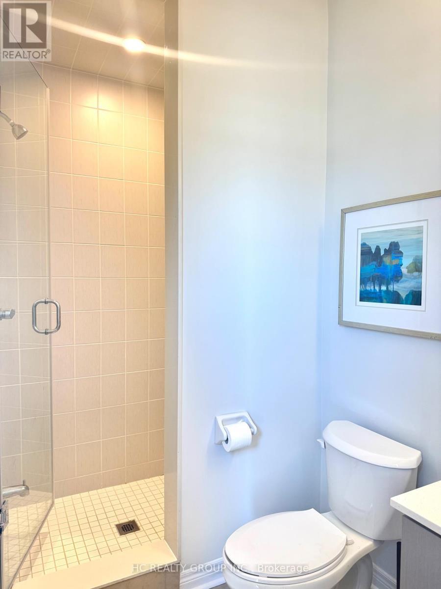 112 Robert Eaton Avenue W, Markham, ON - Indoor Photo Showing Bathroom