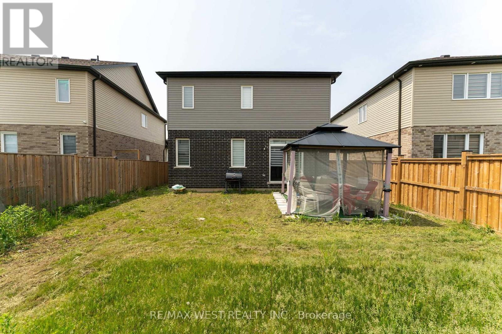 301 Freure Drive, Cambridge, ON - Outdoor With Exterior