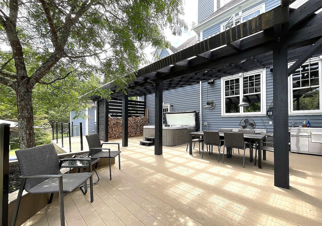 Patio - 10 Rue De L'Aqueduc, Saint-Alphonse-Rodriguez, QC - Outdoor With Exterior