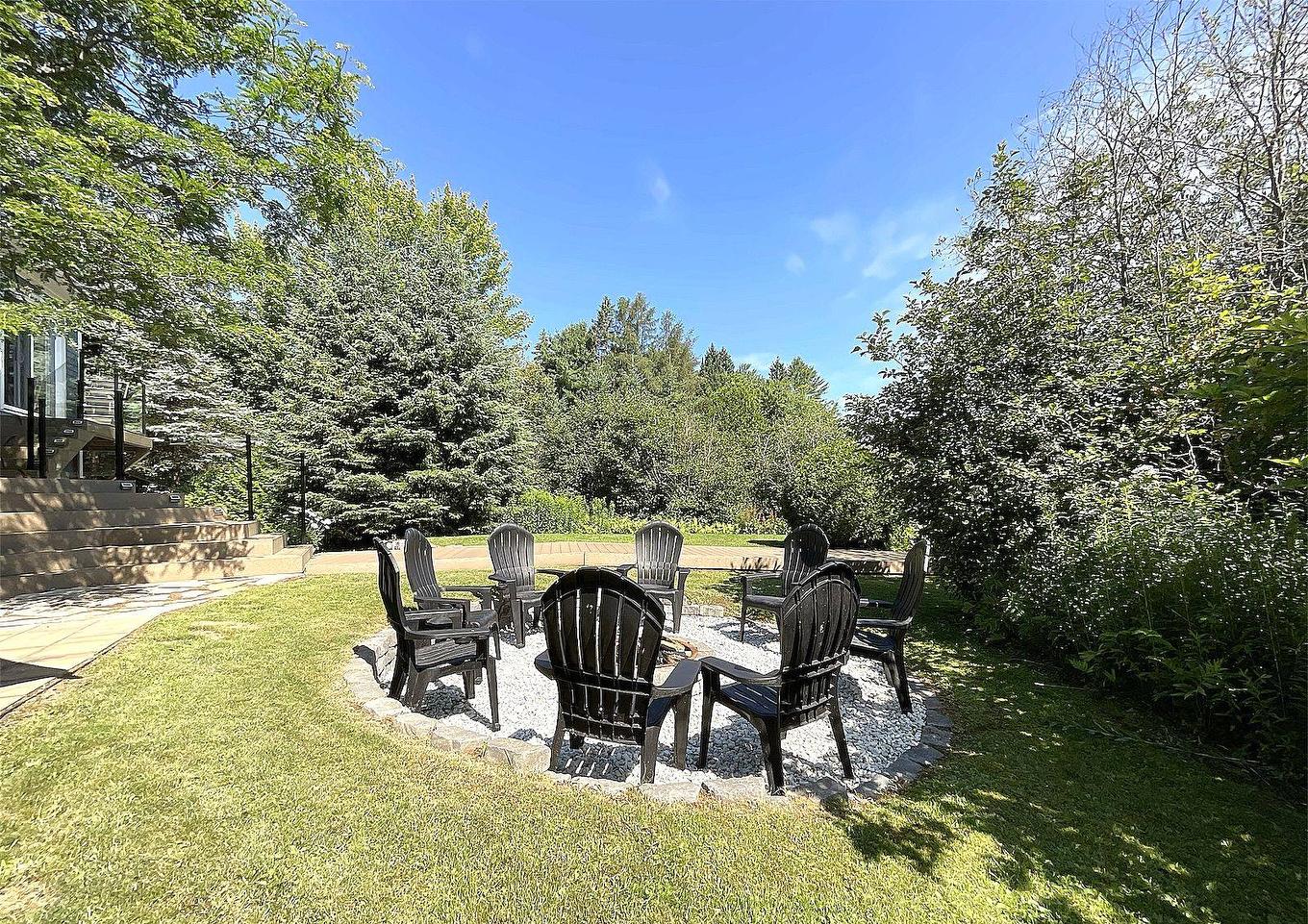 Backyard - 10 Rue De L'Aqueduc, Saint-Alphonse-Rodriguez, QC - Outdoor