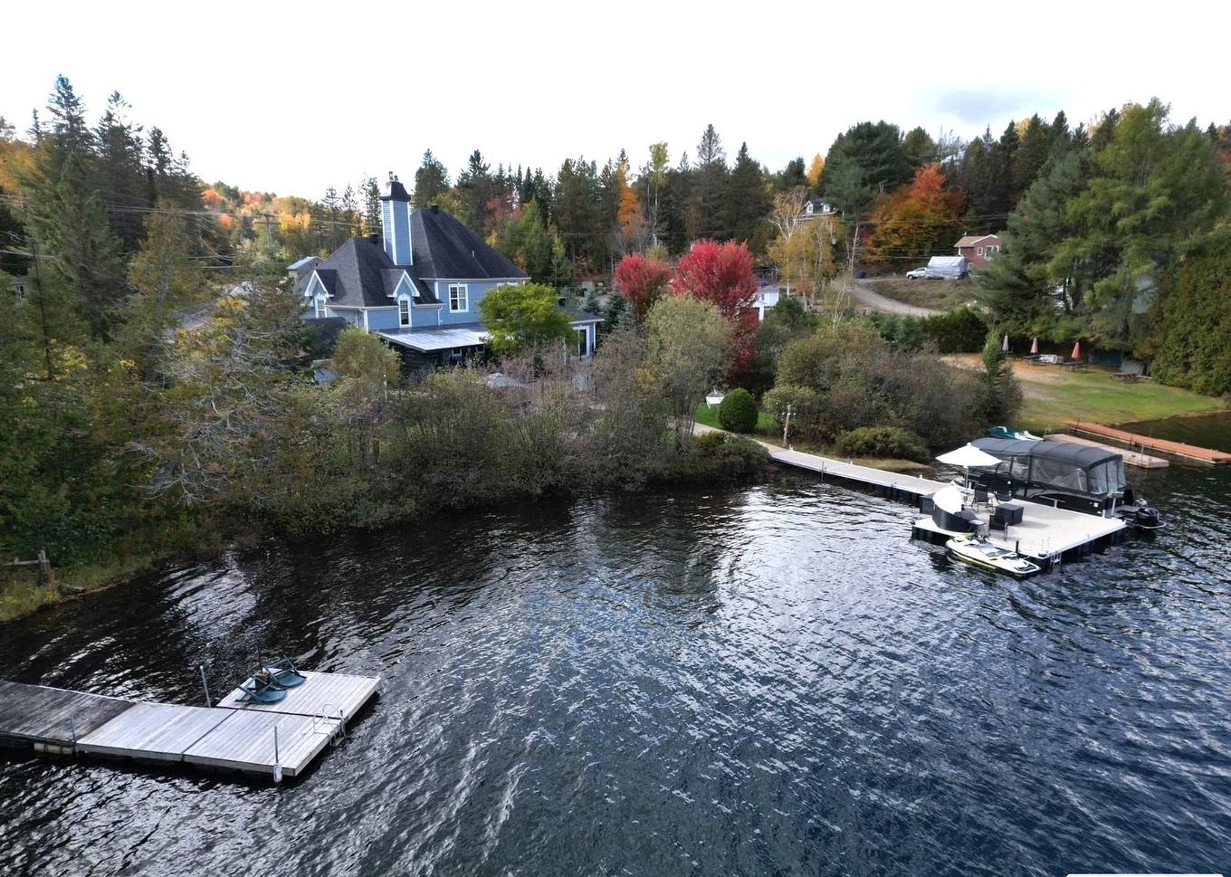Aerial photo - 10 Rue De L'Aqueduc, Saint-Alphonse-Rodriguez, QC - Outdoor With Body Of Water
