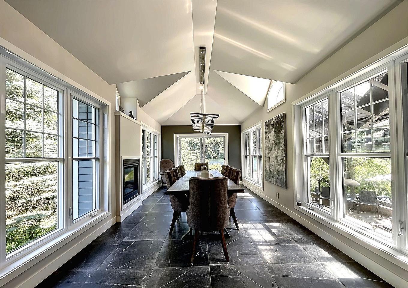 Dining room - 10 Rue De L'Aqueduc, Saint-Alphonse-Rodriguez, QC - Indoor Photo Showing Other Room
