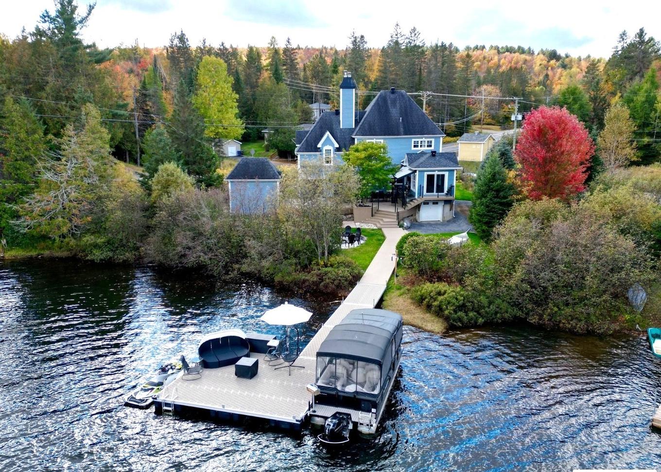 Aerial photo - 10 Rue De L'Aqueduc, Saint-Alphonse-Rodriguez, QC - Outdoor With Body Of Water