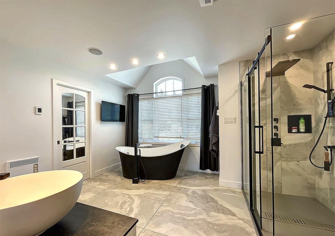 Ensuite bathroom - 10 Rue De L'Aqueduc, Saint-Alphonse-Rodriguez, QC - Indoor