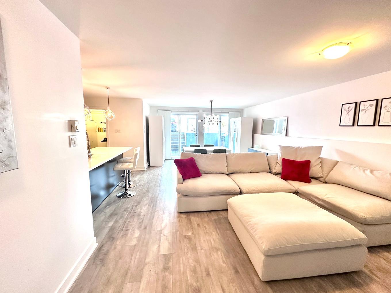 Autre - 2-1017 Rue Des Cerisiers, Saint-Eustache, QC - Indoor Photo Showing Living Room