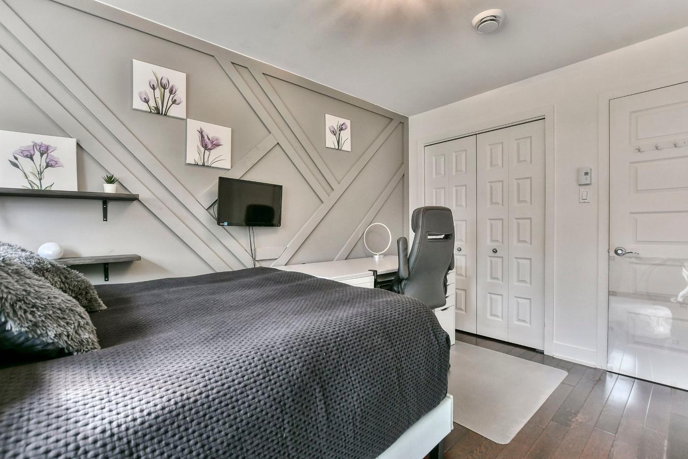 Chambre à coucher - 2-1017 Rue Des Cerisiers, Saint-Eustache, QC - Indoor Photo Showing Bedroom