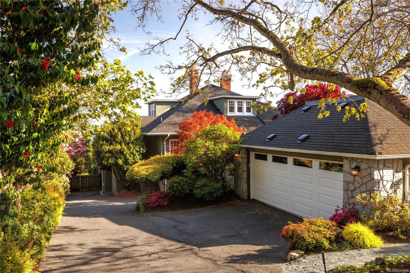 261 King George Terr, Oak Bay, BC