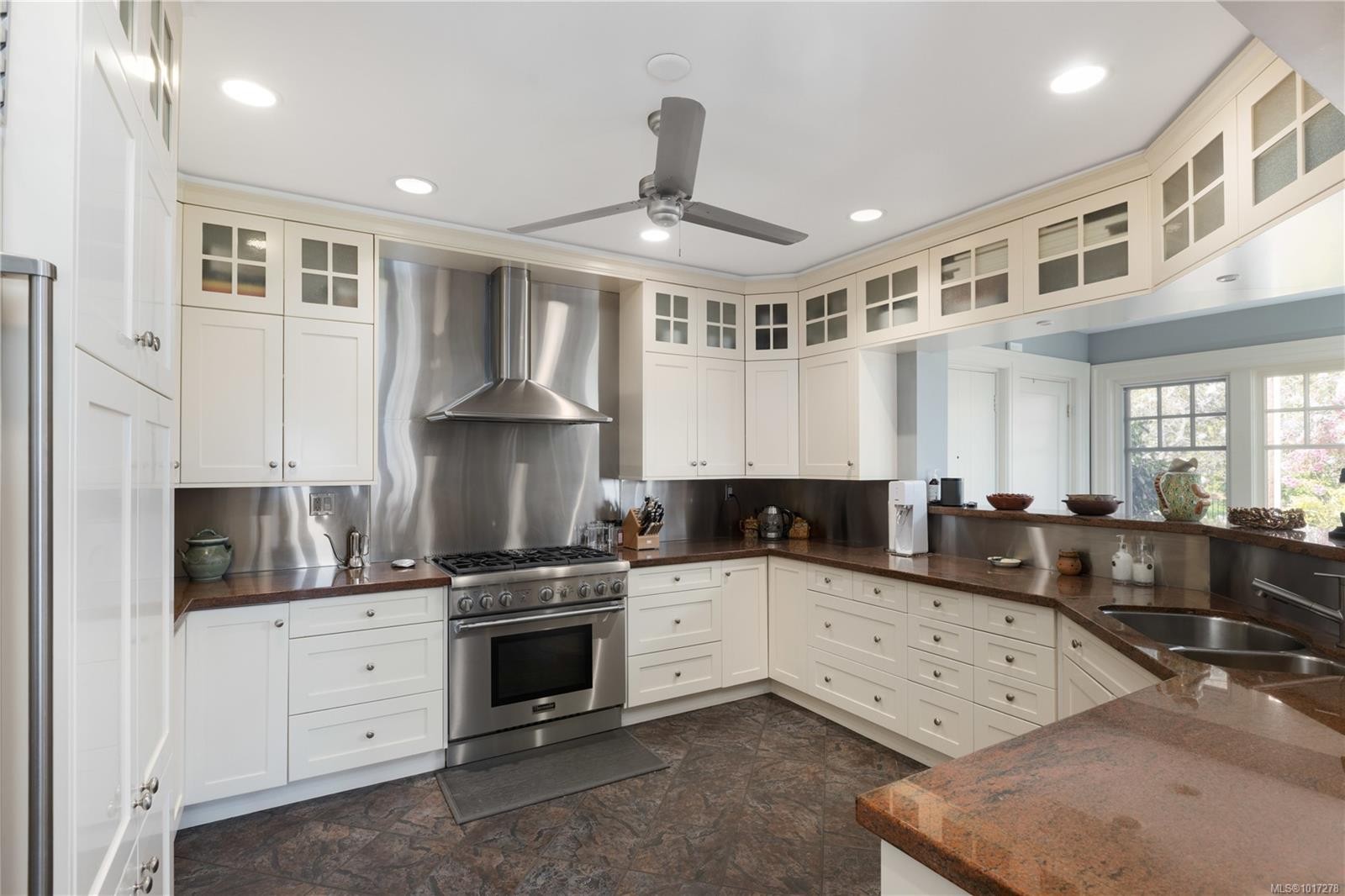 261 King George Terr, Oak Bay, BC