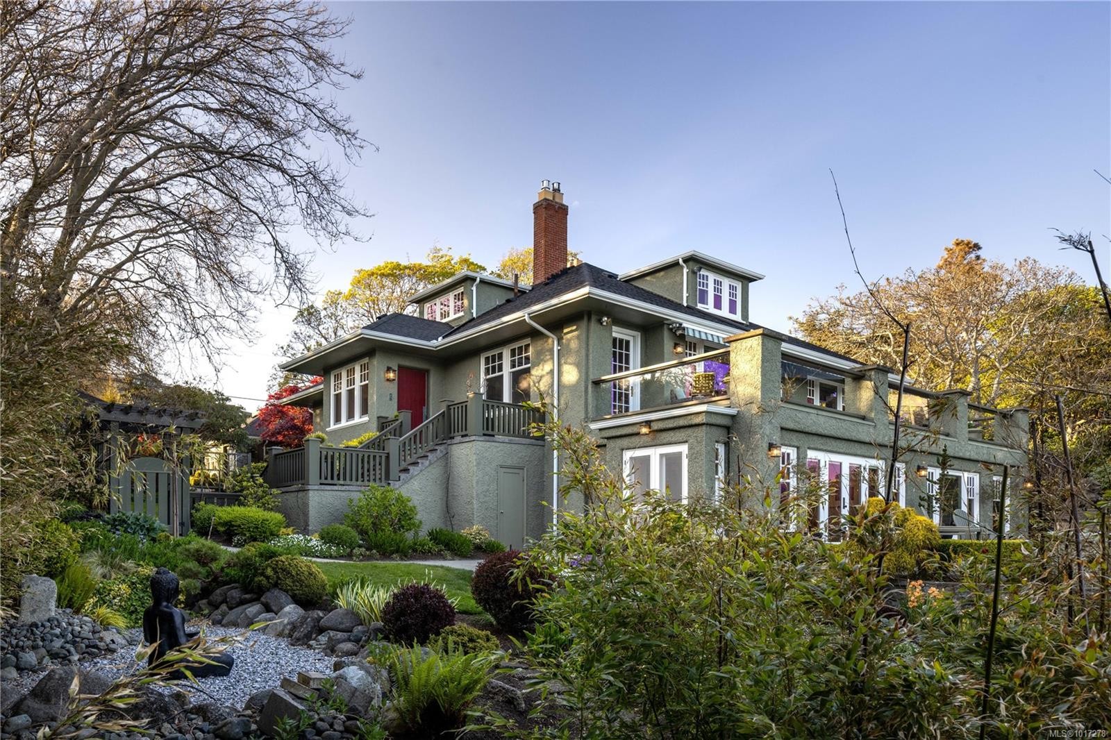 261 King George Terr, Oak Bay, BC