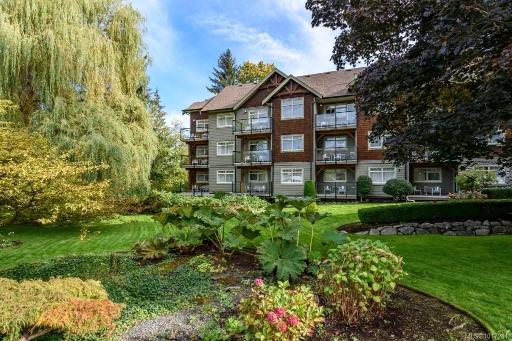 211A-1730 Riverside Lane, Courtenay, BC - Outdoor