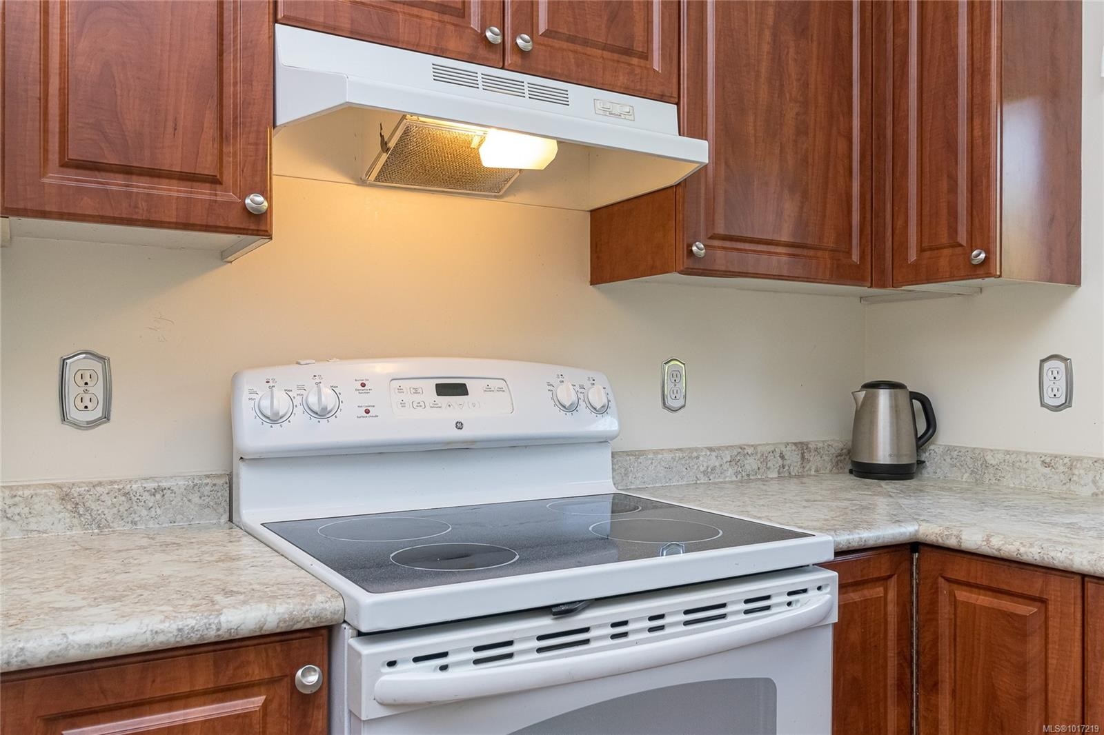 13-4140 Interurban Rd, Saanich, BC